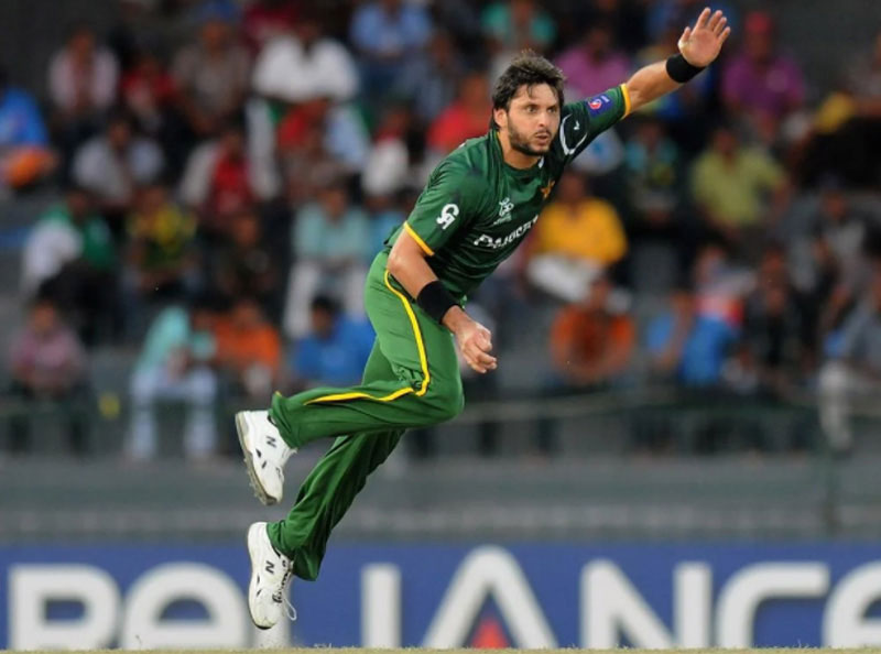 Missing a catch didn't mean could allow batter to hit three sixes off three balls: Shahid Afridi slams Shaheen