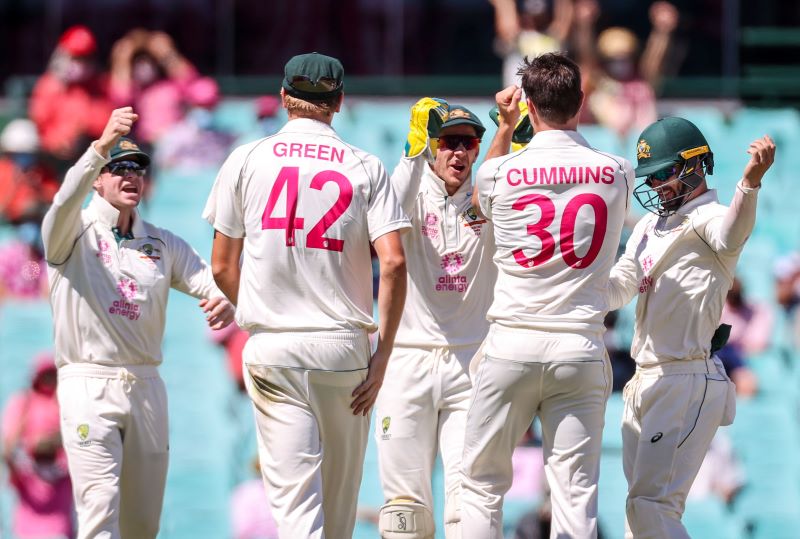 Australia in comfortable position in Sydney Test, ahead of India by 197 runs