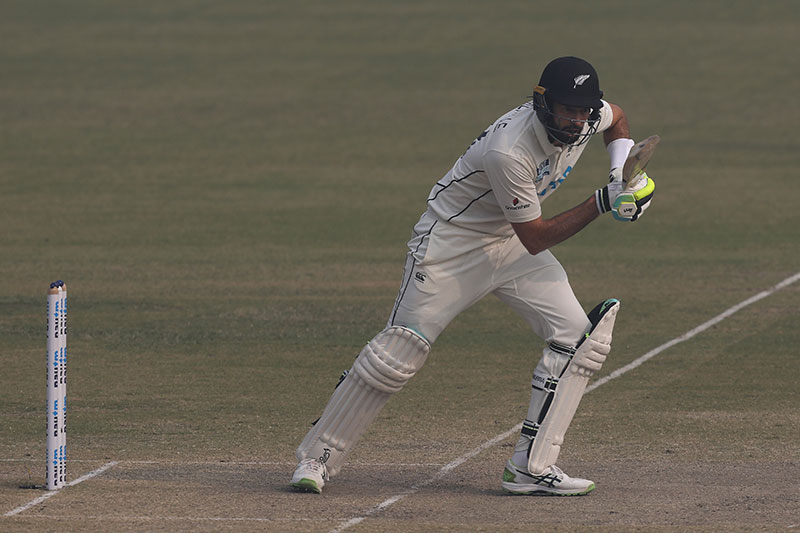 Kanpur Test: New Zealand steady in run chase against India, 79/1 at lunch on day 5