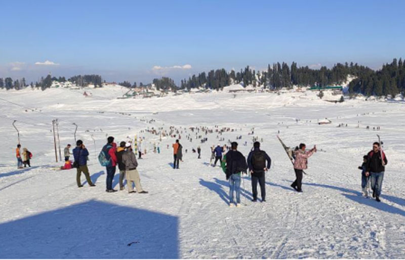 Jammu and Kashmir: National Cross-Country Skiing championship begins in Gulmarg