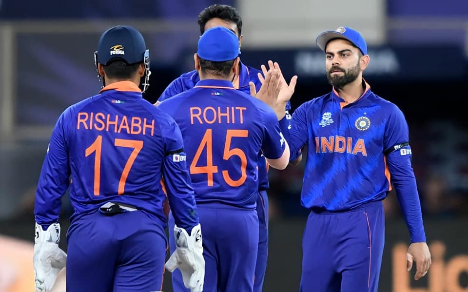 Captaincy not anyone's birthright: Gautam Gambhir on Virat Kohli's future in Team India