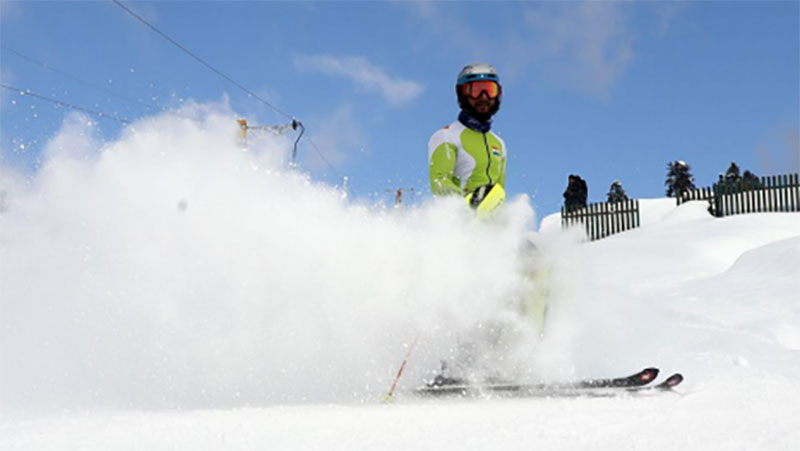 Kashmir gets ignited by alpine skier Arif Khan's glory