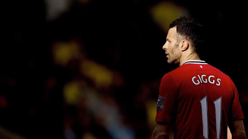 Ryan Giggs steps down as Wales manager