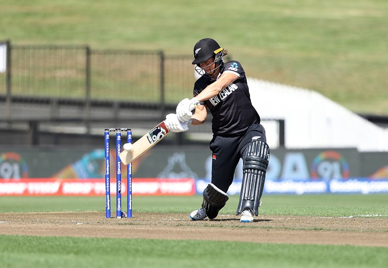 New Zealand overwhelm India in ICC Women's Cricket World Cup
