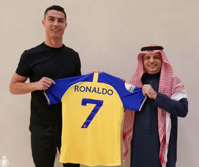 Cristiano Ronaldo joins Saudi Arabian side Al Nassr after exit from Manchester United