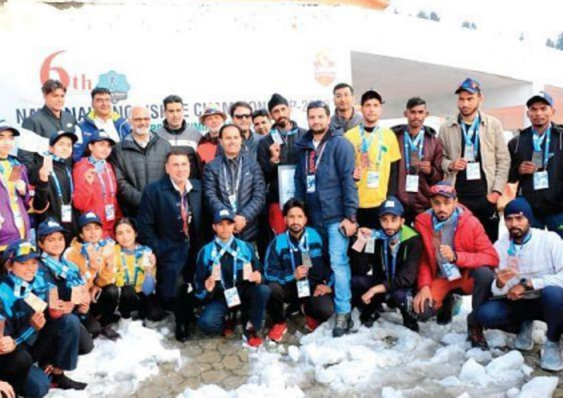 Kashmir: National Snowshoe championship concludes in Gulmarg