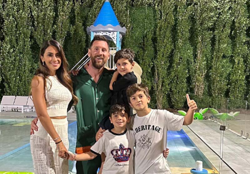 Lionel Messi celebrates New Year with family, check out his latest images