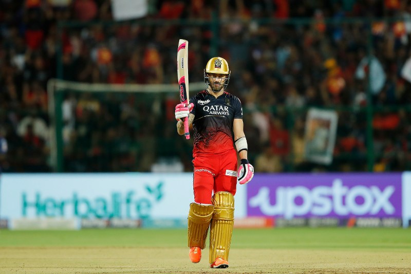 IPL 2023: Faf, Virat Kohli, Maxwell rip apart LSG bowling for RCB to post 212/2 in 20 overs