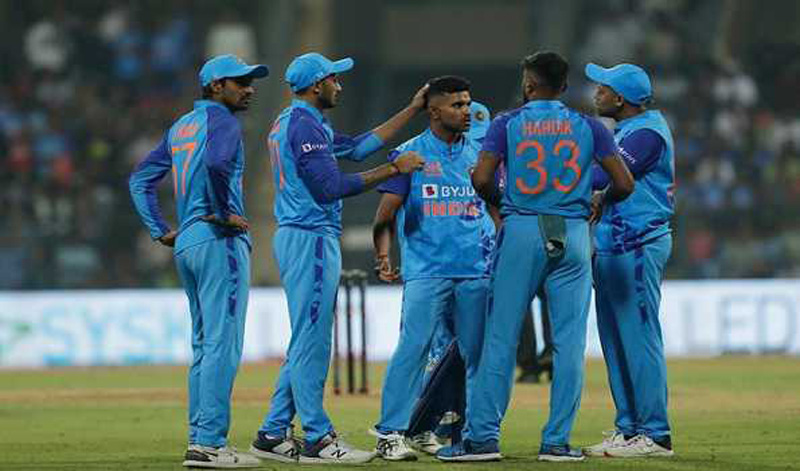 Dream debut for Shivam Mavi as India beat Sri Lanka in thriller