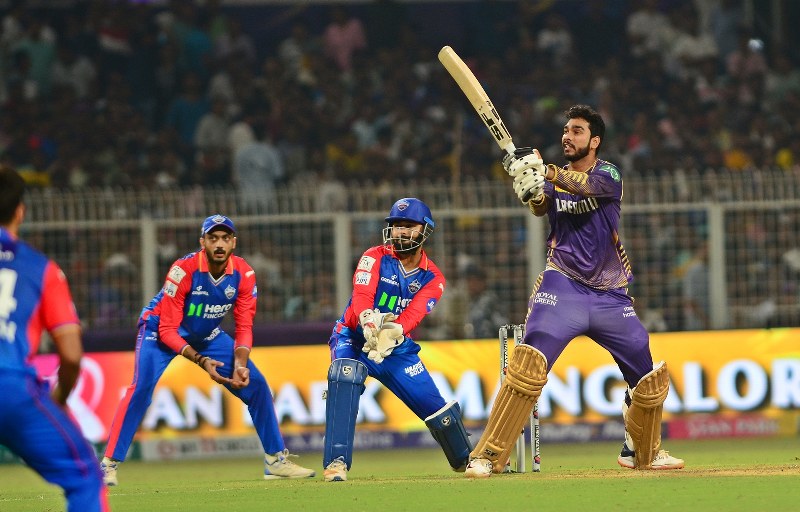 IPL: Kolkata beat Delhi by 7 wickets with 3.3 overs to spare at Eden Gardens