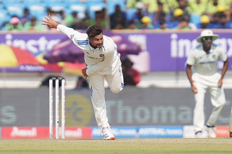 Kuldeep, Bumrah steer India against England despite Ben Duckett's heroics