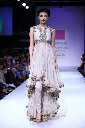 Nargis Fakhri walks for Anushree Reddy at Lakme Fashion Week