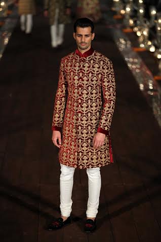 Rohit Bal showcases his collection at WLIFW 