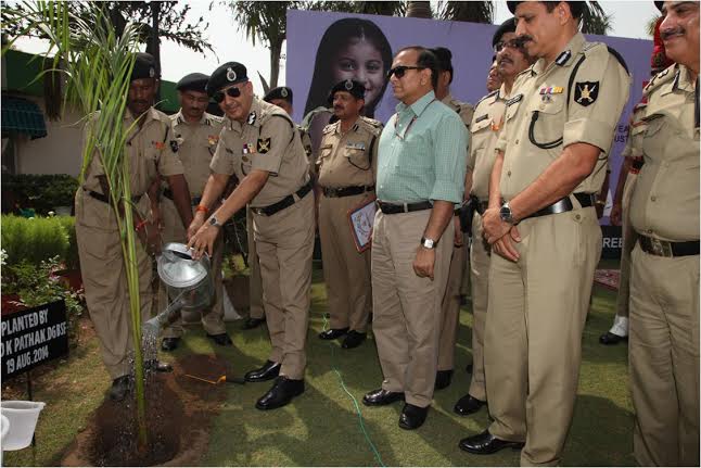 BSF men set Limca Book of Records in tree planting