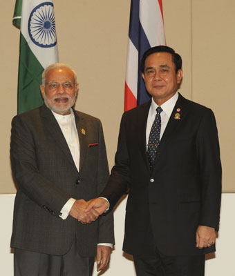 Modi meeting the Prime Minister of Malaysia
