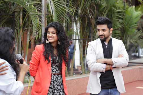 Vir Das, Vega Tamotia have blast in Pune