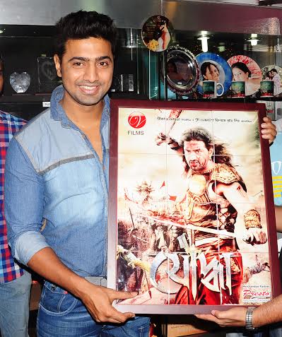 Dev launches  Presto-Yoddha merchandise 