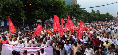 Left calls protest march against Saradha scam 
