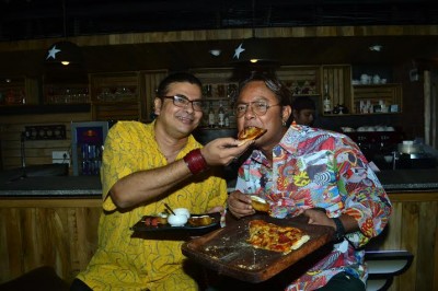 Food critics assemble in The Bikers Cafe