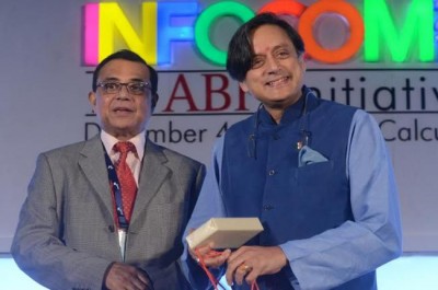 Tharoor, Bedi attends INFOCOM 2014