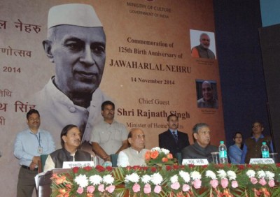 Rajnath pays tribute to Pandit Nehru