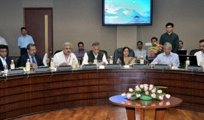 Iraq: Kins of abducted Indians meet Swaraj  