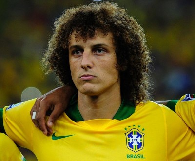 Luiz completes move from Chelsea to  Paris St-Germain 