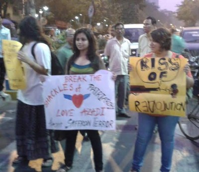 JU: Students take part in 'Kiss of Love' movement