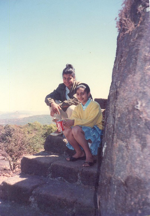 Tanishaa launches Facebook page 