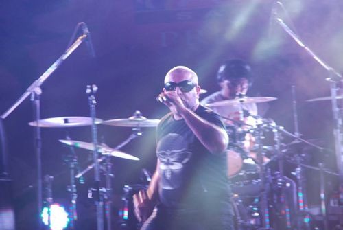 Vishal Dadlani rocks the floor at The Heritage School Kolkata's fest