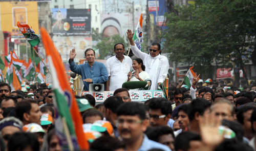 Mamata holds rally in  Kolkata 