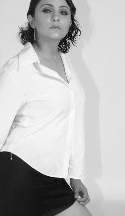 Seema Bedi becomes Mrs India Queen 2014 Western Zone Finalist