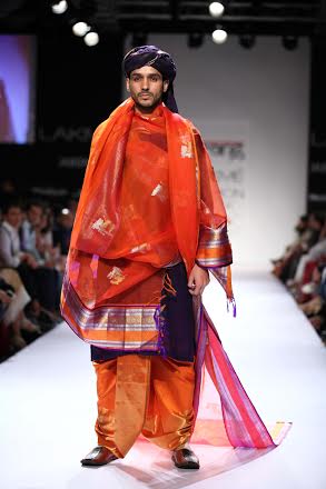 Designer Gaurang showcases collection at LFW