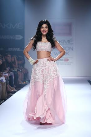 Shruti Haasan walks for Shehla Khan at Lakme Fashion Week