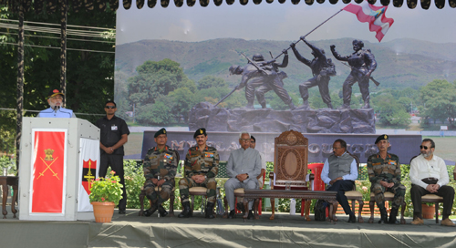 Shri Narendra Modi dedicating the newly constructed railway line 