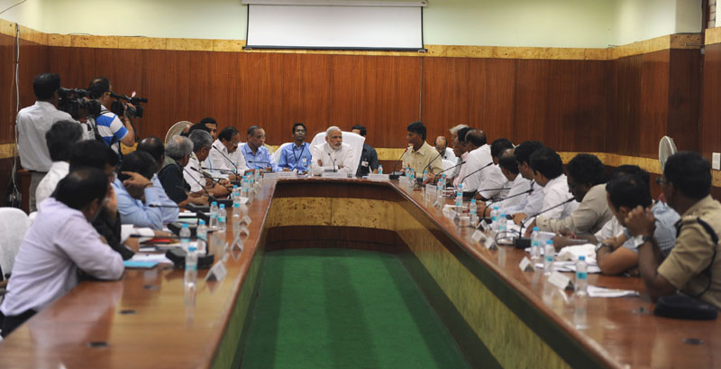 PM visits Hudhud-hit Visakhapatnam