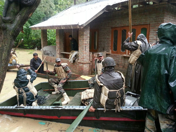 J&K flood Army continues relief operations