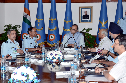 Air Staff Chief briefs Jaitley