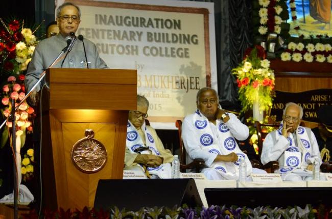 President calls for improvement in quality of higher education in India