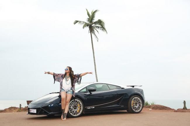 Sonakshi Sinha grooves to beats of her maiden single, 'Aaj Mood Ishqholic Hai'