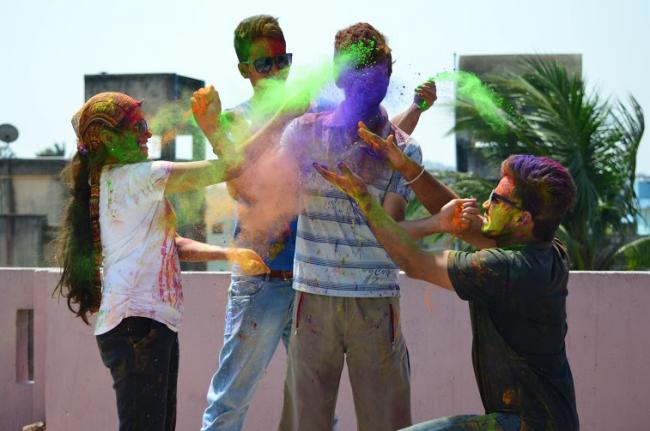 India celebrates Holi