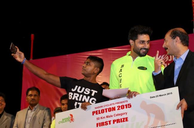 Abhishek attends 'Nashik Peloton'  cycling race