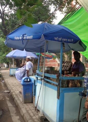 Village Welfare Society promotes food and personal hygiene practices for street vendors in Kolkata
