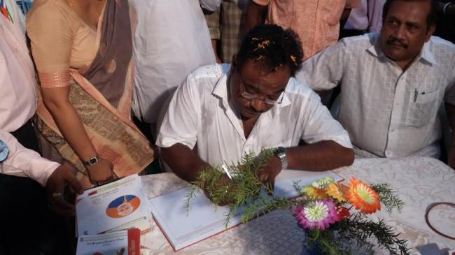 Kolkata: Exhibition on 1 year of NDA govt unveiled 