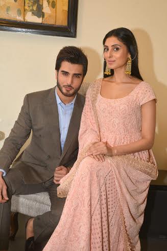 Muzaffar Ali hosts Iftar, Jaanisaar cast attends