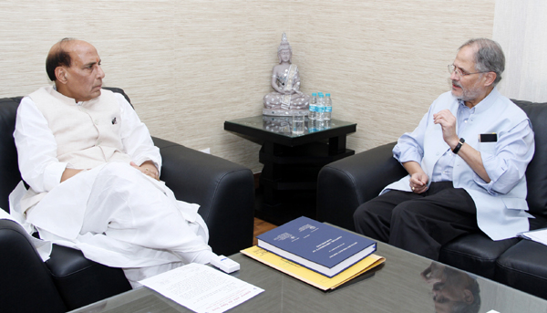 Pranab Mukherjee inaugurating the Renovated Presidentâ€™s Estate Clinic