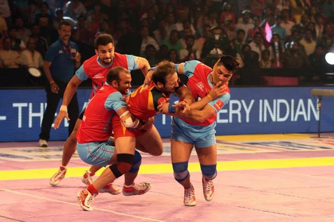 Jaipur Pink Panthers beat Bengaluru Bulls