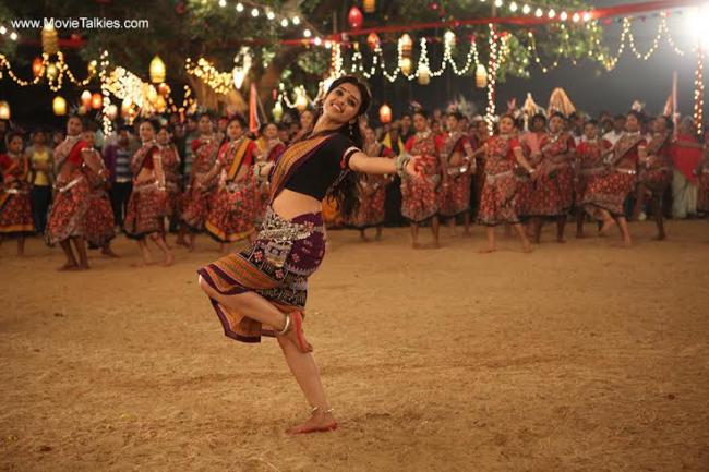 Radhika Apte to have her first full-fledged dance number in 'Kaun Kitney Paani Main'