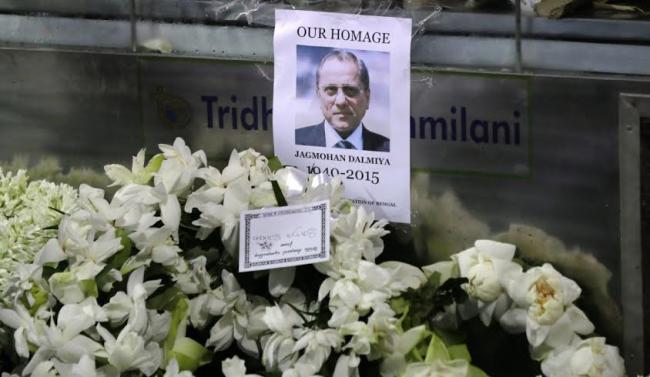 Dignitaries pay tributes to Jagmohan Dalmiya at CAB in Kolkata