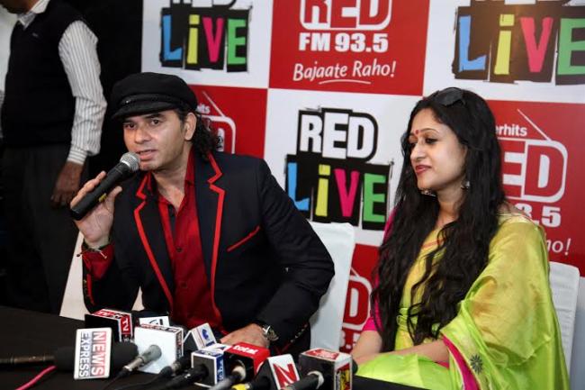 Atif Aslam, Mohit Chauhan performs together